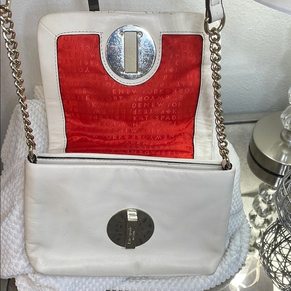 Kate Spade Aster Court Naomi Crossbody Purse Quilted White Gold Hdwe Red Lining - Picture 5 of 11
